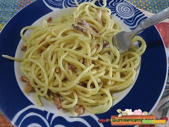 Spaghetti veloci speck e curcuma