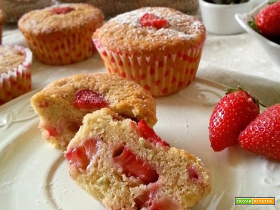 Muffin dolci alle fragole speziate e maggiorana