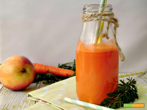 Mela e carota per un succo detox