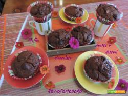Muffin ricotta cioccolato e datteri