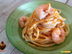 Pasta mazzancolle e curcuma