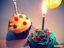 Cupcake al cioccolato e frutti rossi