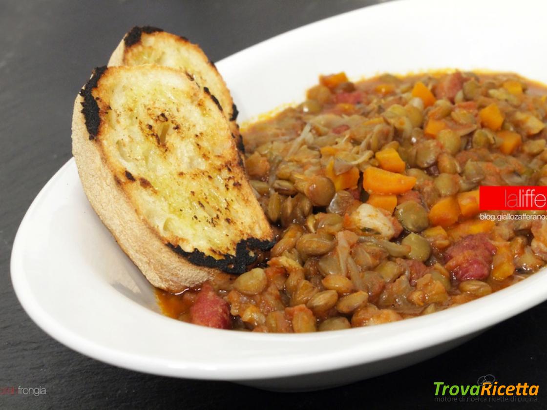 Lenticchie In Umido Al Pomodoro Ricetta Trovaricetta Com