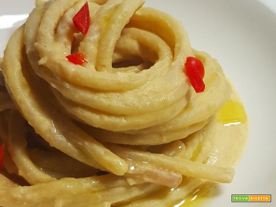 Spaghetti con Hummus di Carciofi