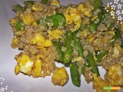 Quinoa con fagiolini e uova