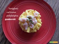 Tortiglioni zafferano, philadelphia e gamberetti