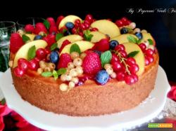 Cheesecake ai frutti di bosco e pesca