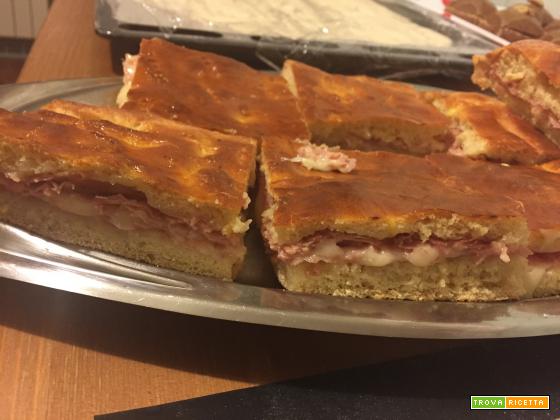 Torta valdostana, prosciutto e fontina