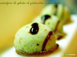 Gelato al pistacchio e mandorle