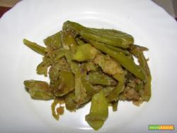 Friggitelli  acciughe e pangrattato