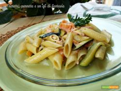 Penne con zucchine e salmone