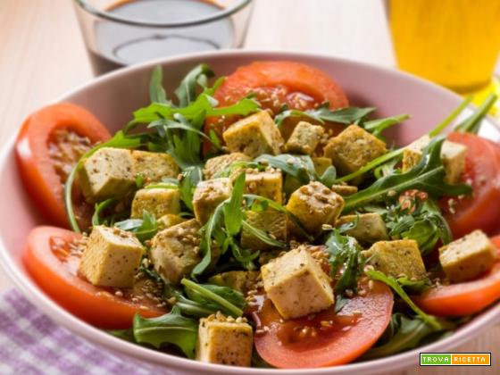Tofu in insalata: salute, gusto e leggerezza a volontà