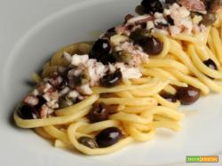 Bucatini con polpo, capperi e olive taggiasche