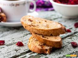 Cantucci con mandorle e bacche di Goji