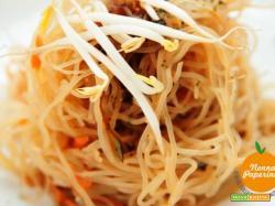 Spaghetti di mais con ratatouille di verdure saltata al balsamico