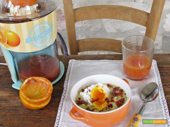 Porridge di miglio con uovo e spremuta d’arancia: la colazione all'inglese