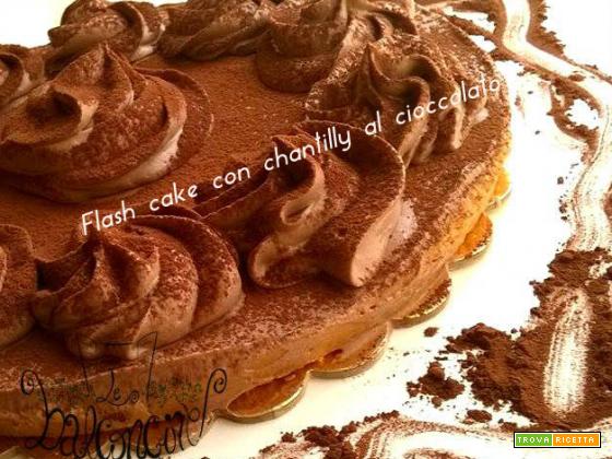 Flash cake con chantilly al cioccolato