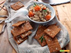 Crackers alla nduja senza lievito con fagioli cannellini