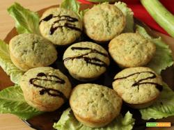 Muffin salati con zucchine, menta e misto di semi