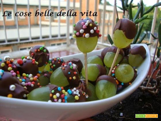Uva ricoperta di cioccolato