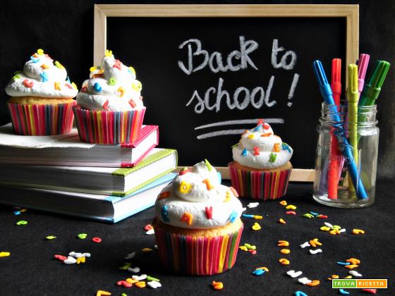 Cupcakes con letterine per il ritorno a scuola