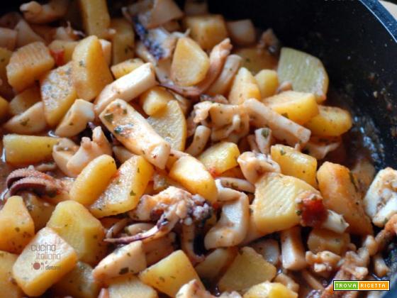 Seppie con patate, ricetta facile e velocissima!