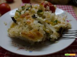 Pasticcio di riso, zucchine e pomodori