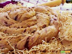 Girella rustica di pane con cavolo rosso|ricetta salata