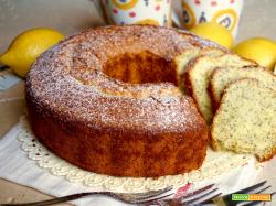 Chiffon Cake al Limone e Semi di Papavero