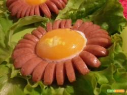 Fiori di uova e wurstel