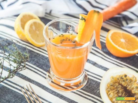 Succo di arance, carote e limone: una buona e genuina spremuta di energia