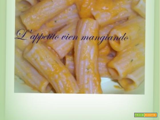 TORTIGLIONI ALLA CREMA DI CAROTE