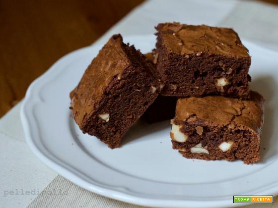 Brownies al cioccolato e nocciole