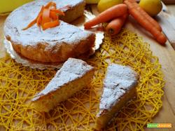 Torta carote e mandorle profumata alle clementine
