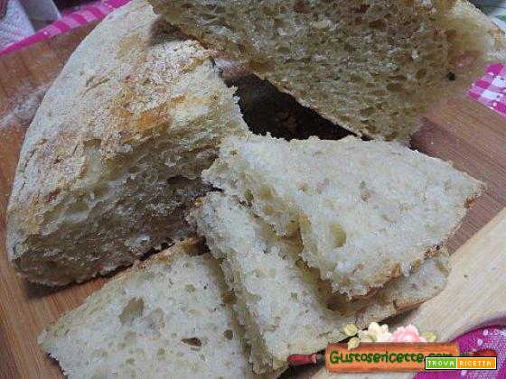 Pane senza impasto sfrizzoli di maiale