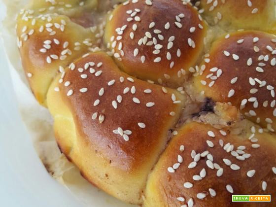 Danubio salato sofficissimo – prosciutto mozzarella pate’ olive