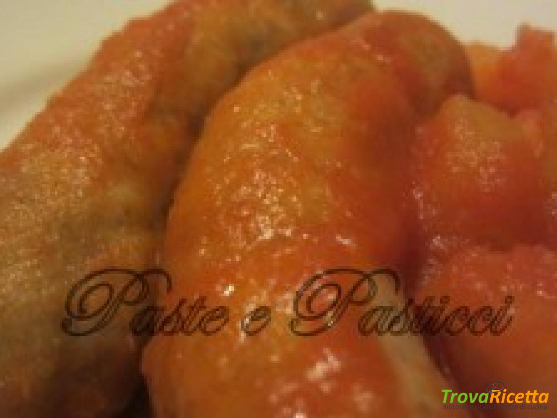 Salsiccia Al Sugo Con Patate Ricetta Trovaricetta Com