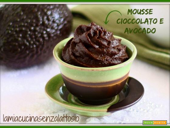 Mousse avocado e cioccolato vegan
