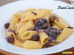 Pasta alla trevisana e olive taggiasche