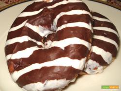 Ciambelle al forno dolci zebrate