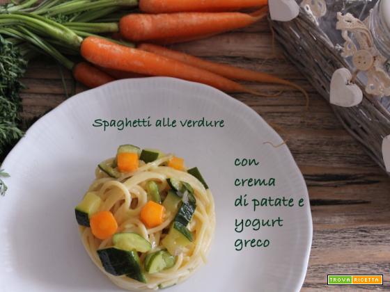 Spaghetti alle verdure con crema di patate e yogurt