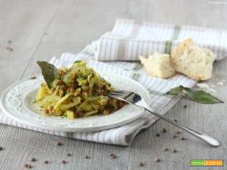 Verza lenticchie e mela bianca al curry – piatto unico vegetariano