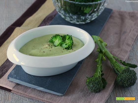Maionese vegetariana di broccoli e yogurt greco