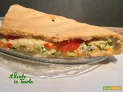 Focaccia con verdure e formaggi