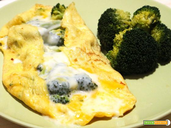 Omelette con sottilette e broccoli