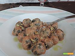 Chicche di patate, farina di castagne e cavolo nero con ricotta (gluten free)