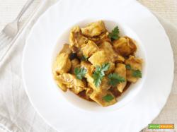 Pollo al Curry (facile e light) e quante proteine dobbiamo realmente mangiare al giorno!