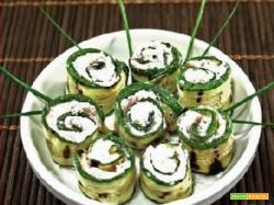 ROTOLINI DI ZUCCHINE CON CRUDO E ROBIOLA