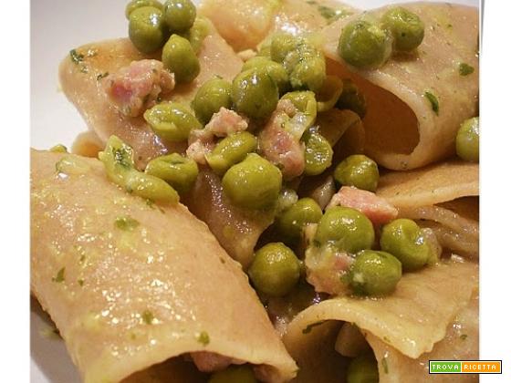 Paccheri con salsiccia e piselli