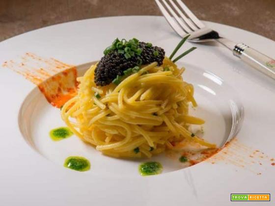 Spaghetti con burro salato e caviale: un primo da leccarsi i baffi!